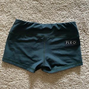 Fleo Small forest green
2.5" inseam
Mid rise